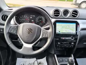 Suzuki Vitara Bild 17