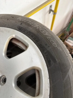 Audi A4 Felgensatz 195 65R15 Bild 2