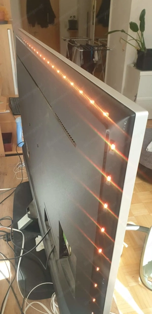 Phillips AMBITLIGHT 58 Zoll (146 cm) 4K Ultra HD LED mit einer Auflösung von 3840 x 2160 Pixeln Bild 3