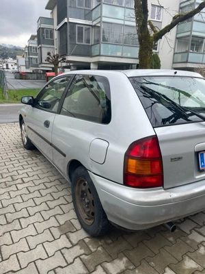 Mazda 323  Bild 6
