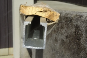 Schiebetürschieneführung 2,4m lang Bild 2