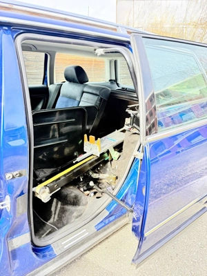 Volkswagen VW Passat Kombi Bild 2