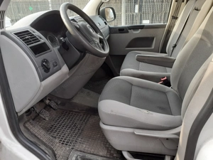 Volkswagen T5 Transporter Allrad, AHK, Klima, 8fach bereift Bild 7