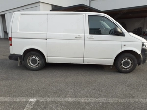 Volkswagen T5 Transporter Allrad, AHK, Klima, 8fach bereift Bild 5