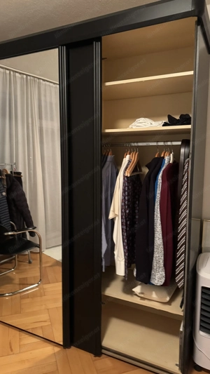 Kleiderschrank zu verkaufen  Bild 3