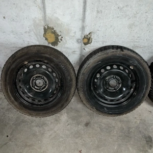 4x Winterreifen 195 65 15 ET 43 LK 114.3 für Mazda Bild 3