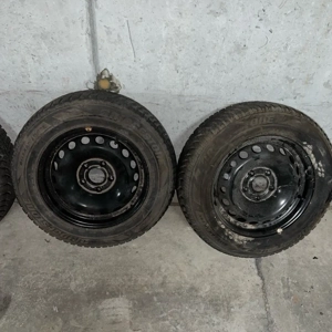 4x Winterreifen 195 65 15 ET 43 LK 114.3 für Mazda Bild 4