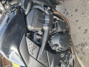 Verkaufe Kawasaki ZR750  Bild 9