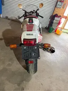 Yamaha FZR 1000 Bild 4