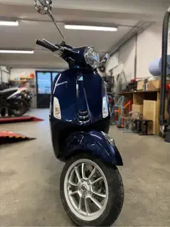 Vespa Primavera 50 4T Bild 2