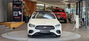 Mercedes-Benz E 300 Bild 2
