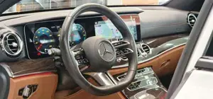 Mercedes-Benz E 300 Bild 13