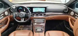 Mercedes-Benz E 300 Bild 12