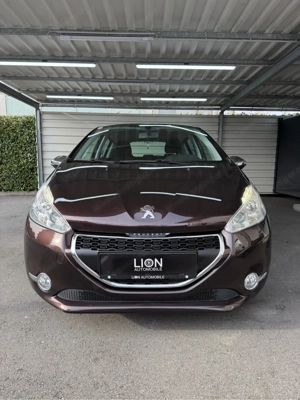 Peugeot 208 Active 1,2 VTI 82 Bild 5