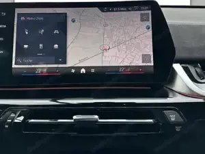 BMW iX1 xDrive30 U11 XE2 M Sportpaket Head-Up DAB Bild 8