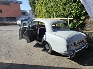 Mercedes 180 Ponton Oldtimer Bild 2