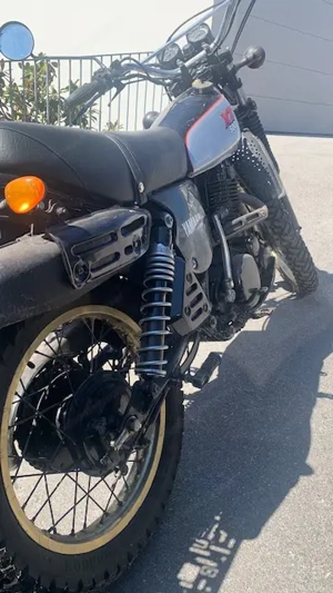 XT 500 Yamaha Silbertank mit Goldfelgen Bild 3