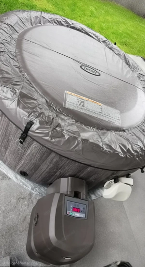 Intex Wirlpool  Bild 2