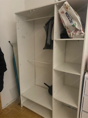 Kleiderschrank zu Verschenken Bild 2