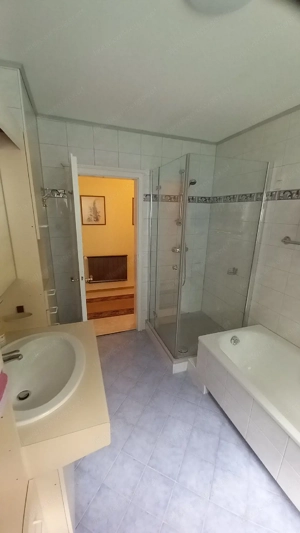 Zimmer möbliert  Bild 4