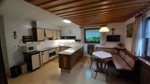 Zimmer möbliert  Bild 3