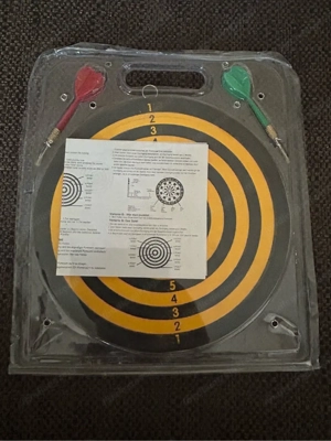 Dartspiel mit 2 spitzen Pfeilen Bild 3