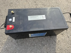  2 Stk. AGM Batterien 12V 236Ah