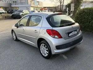 Peugeot 207 Bild 7