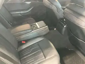 Audi A8 Bild 11