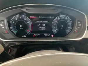 Audi A8 Bild 15