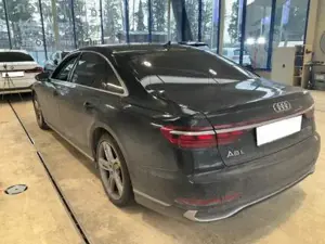 Audi A8 Bild 3