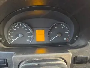 Mercedes AluKipper 3,5t AHK Bild 16