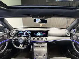 Mercedes-Benz E 220 Bild 14