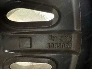 Winterreifen für Peugeot, wie neu  Bild 4