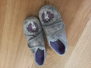 Hausschuhe Größe 26 Bild 3