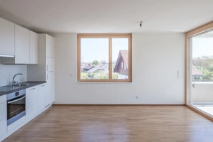 Freundliche 2-Zimmer-Wohnung mit Einbauküche in Höchst wird frei ab MAI  Bild 3