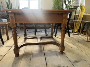 Montafoner Esstisch Bild 3