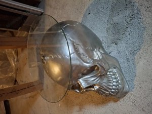 Couch Tisch Skull Bild 2