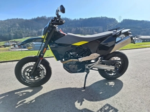 Husqvarna Supermoto 701 Bild 2