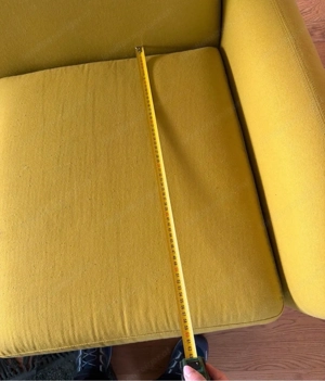 3 Sitzer Sofa in gelber Farbe Bild 5