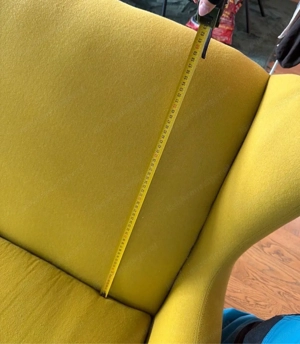 3 Sitzer Sofa in gelber Farbe Bild 4