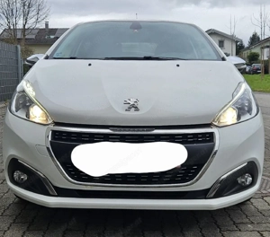Peugeot 1.2 Signature Bild 6