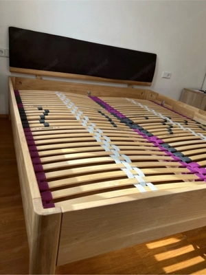 Bettgestell mit Lattenrost Bild 3