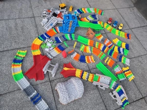 Autorennbahn und Auto Bild 2