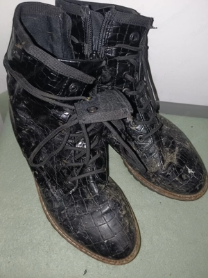 Hast du ein Schuh Fetisch?  Bild 2