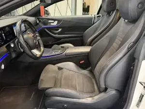 Mercedes-Benz E 220 Bild 12