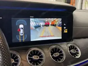 Mercedes-Benz E 220 Bild 17