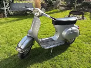 Vespa 125 Primavera  Bild 3