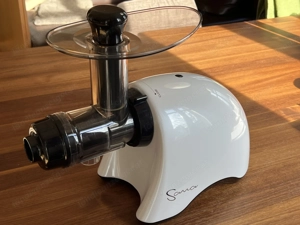 Sana Slow Juicer 707