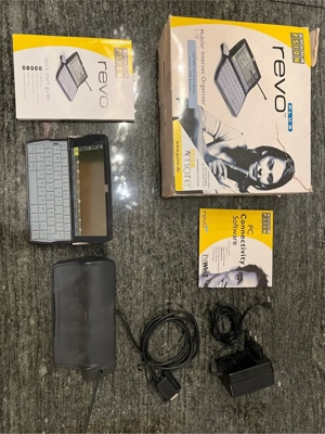 Psion Revo Plus Vintage Organizer Bild 3